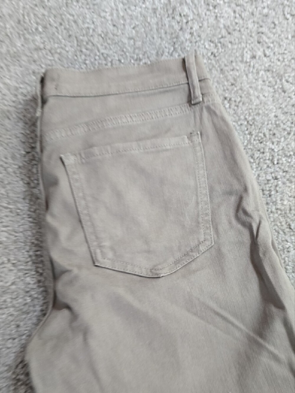 Banana Republic Women’s Khaki Boyfriend Jeans - Picture 5 of 9
